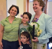 Jini with her daughter-in-law and grandchildren