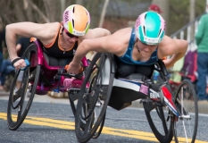 Women's wheelchairs, front to back: Susannah Scaroni, 3rd place (1:33:17), Illinois Amanda McGrory, 2nd place (1:33:13), Illinois